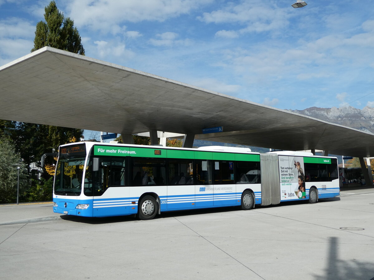 (240'914) - BSW Sargans - Nr. 360/SG 308'601 - Mercedes (ex RTB Altst�tten Nr. 360; ex BSW Sargans Nr. 360) am 11. Oktober 2022 beim Bahnhof Buchs