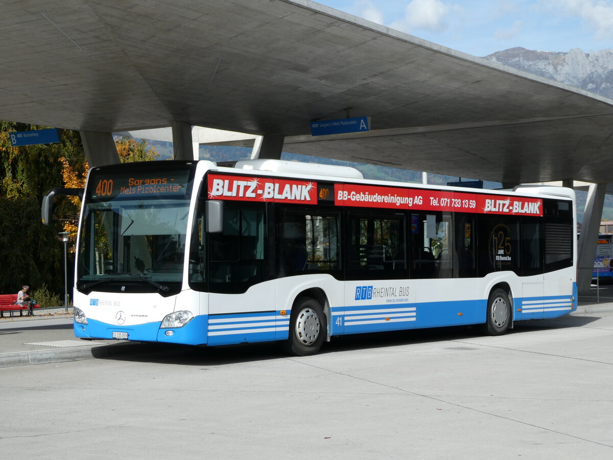 (240'931) - RTB Altst�tten - Nr. 41/SG 335'059 - Mercedes am 11. Oktober 2022 beim Bahnhof Buchs