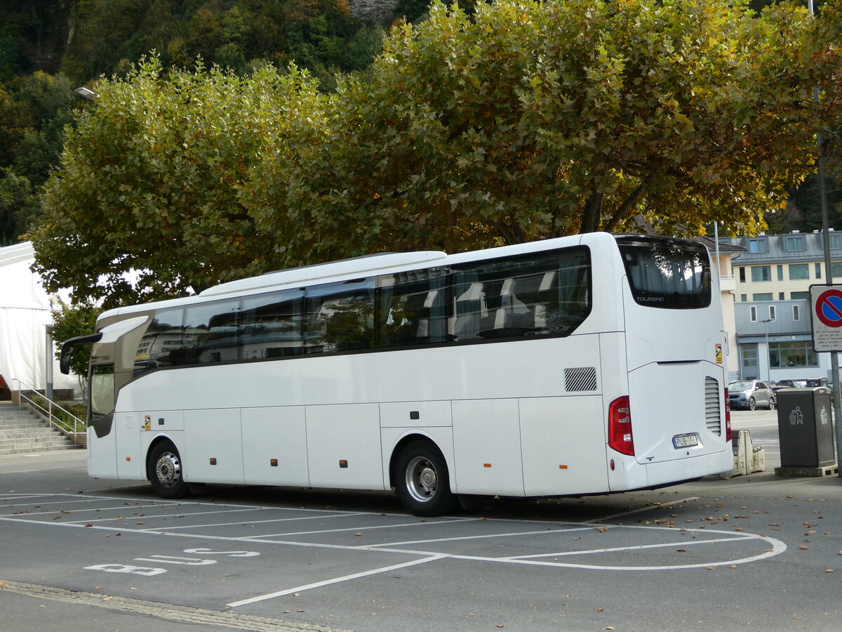 (240'940) - Aus Ungarn: Levissimo, Budapest - PUB-355 - Mercedes am 11. Oktober 2022 in Vaduz, St�dtle