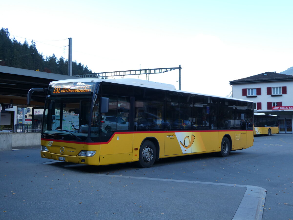 (241'150) - PostAuto Graub�nden - GR 168'853 - Mercedes am 12. Oktober 2022 beim Bahnhof Klosters