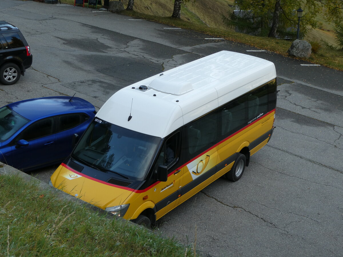 (241'184) - Balzarolo, Poschiavo - GR 43'328 - Mercedes am 13. Oktober 2022 in Sfaz�, Fermata