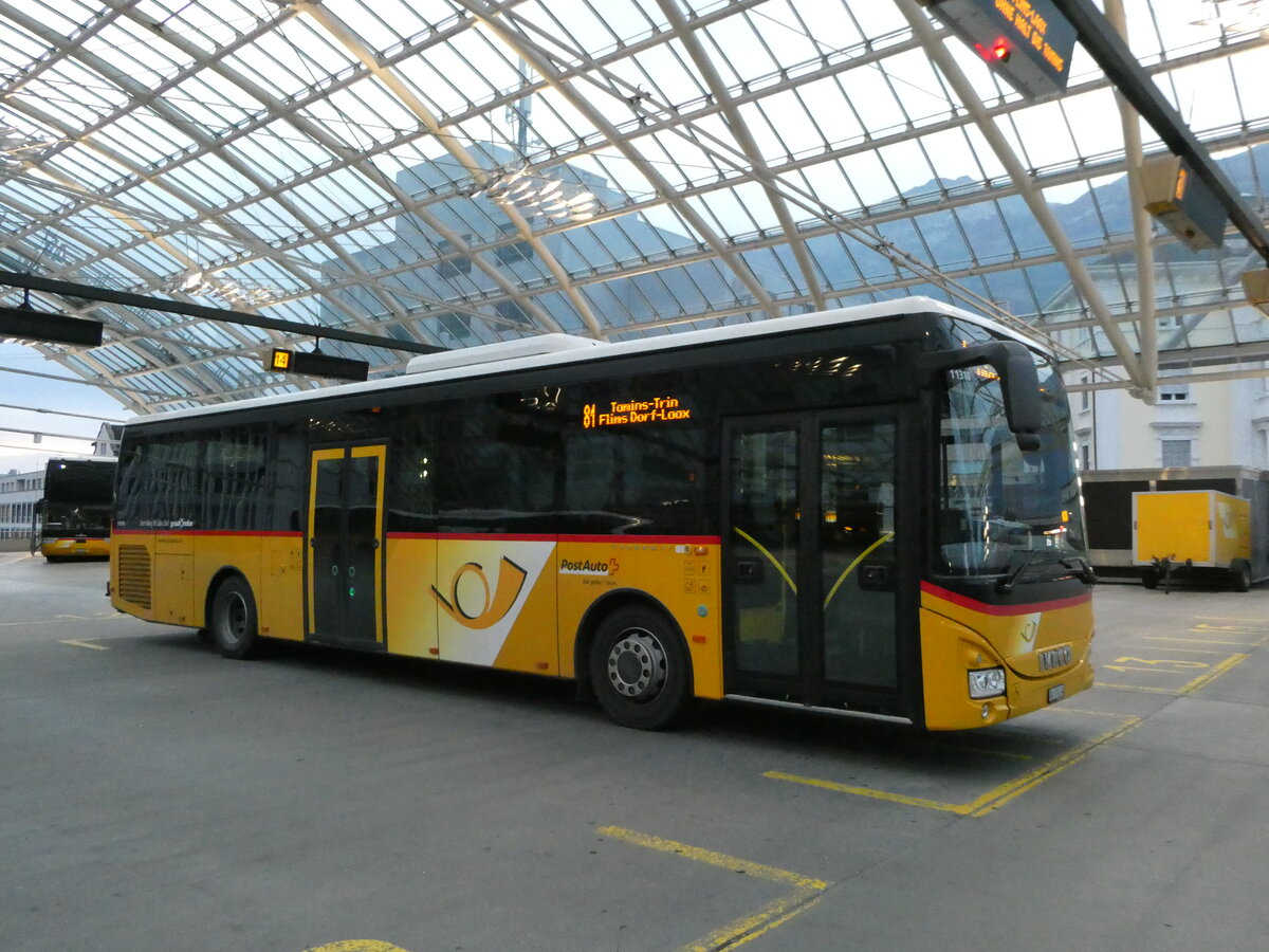 (241'252) - PostAuto Graub�nden - GR 170'434 - Iveco am 13. Oktober 2022 in Chur, Postautostation