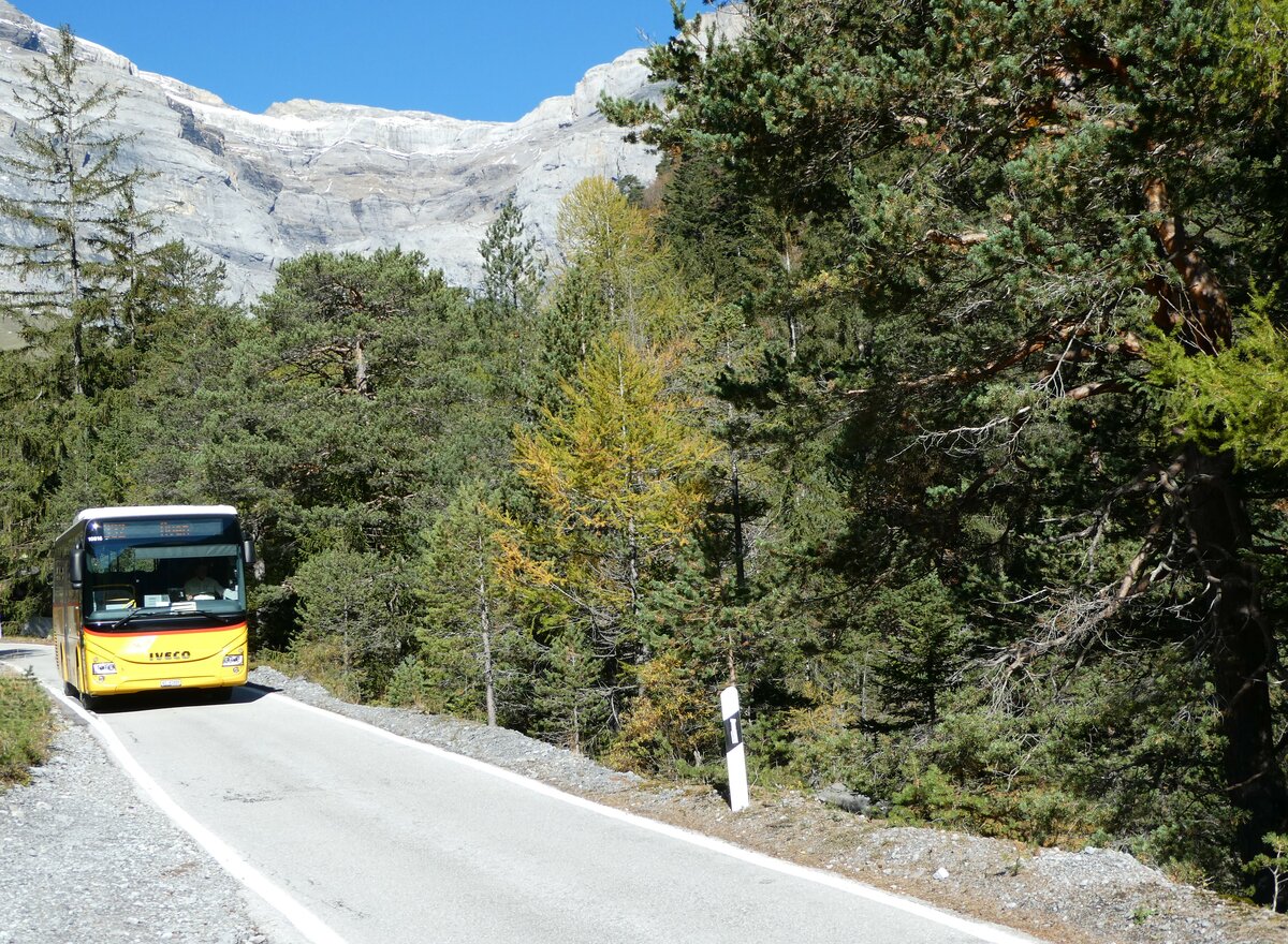 (241'429) - Ev�quoz, Erde - VS 81'888 - Iveco am 16. Oktober 2022 in Aven, Mot�lon