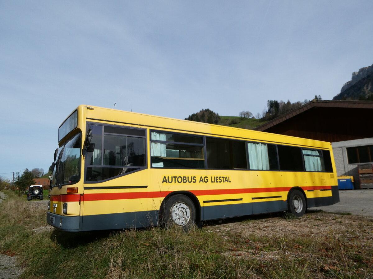 (242'207) - R�ttimann, Ballwil - Nr. 1 - MAN/G�ppel (ex BSF Hochdorf Nr. 301; ex BSF Hochdorf Nr. 1; ex AAGL Liestal Nr. 51) am 11. November 2022 in Fl�hli, Alte Gemeindestrasse