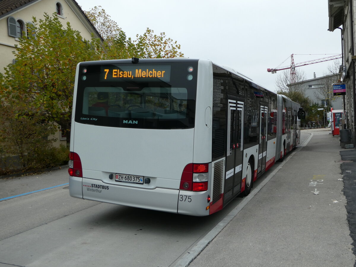 (242'536) - SW Winterthur - Nr. 375/ZH 680'375 - MAN am 12. November 2022 beim Bahnhof Winterthur W�lflingen