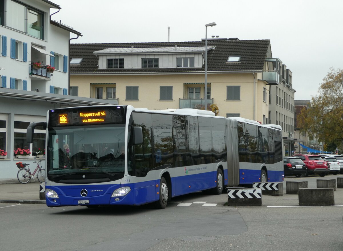 (242'648) - VZO Gr�ningen - Nr. 132/ZH 903'132 - Mercedes am 13. November 2022 beim Bahnhof Schmerikon