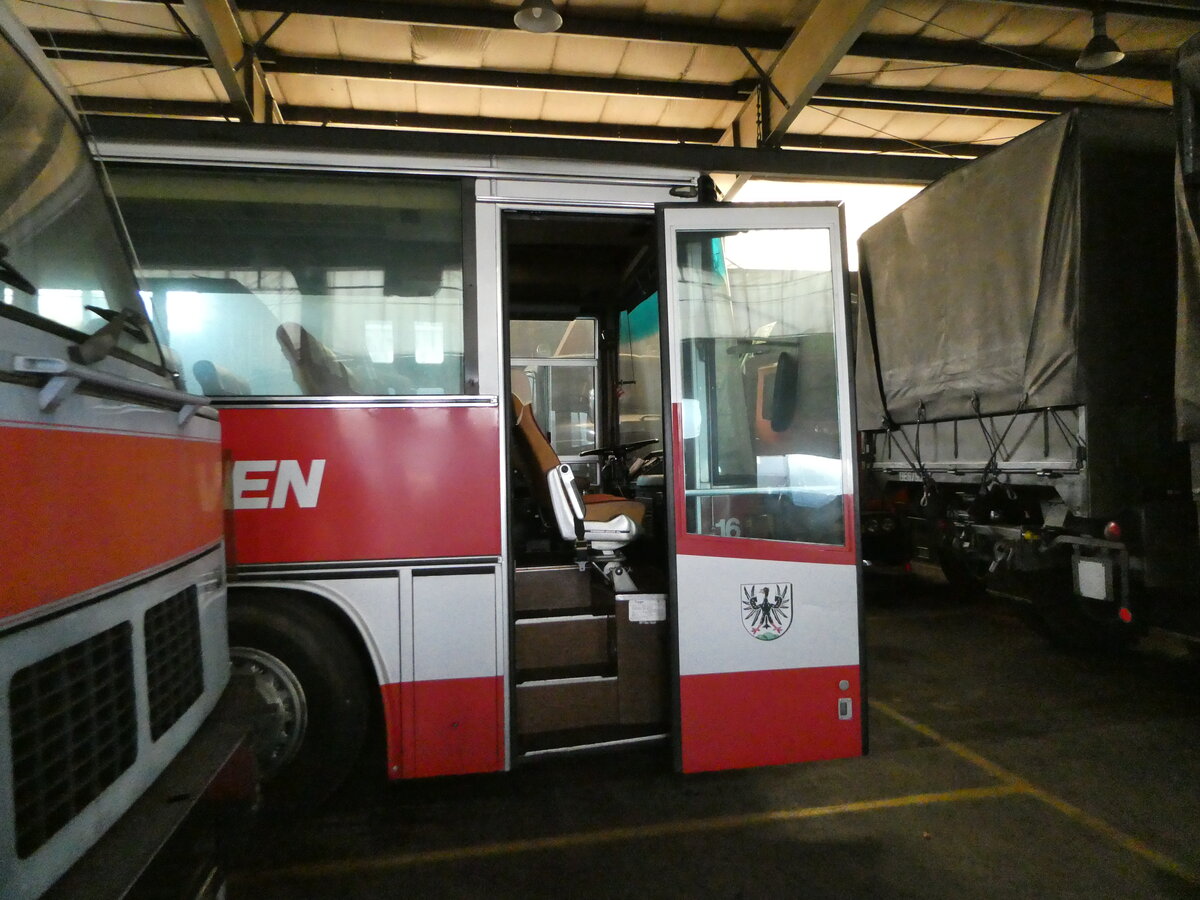 (243'147) - Staub, Z�rich - Nr. 16 - FBW/R&J (ex AFA Adelboden Nr. 16) am 26. November 2022 in Wetzikon, Z�rcherstrasse (Teilaufnahme)