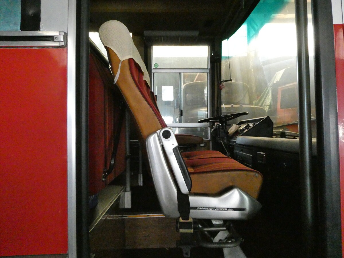 (243'148) - Staub, Z�rich - Nr. 16 - FBW/R&J (ex AFA Adelboden Nr. 16) am 26. November 2022 in Wetzikon, Z�rcherstrasse (Innenaufnahme)