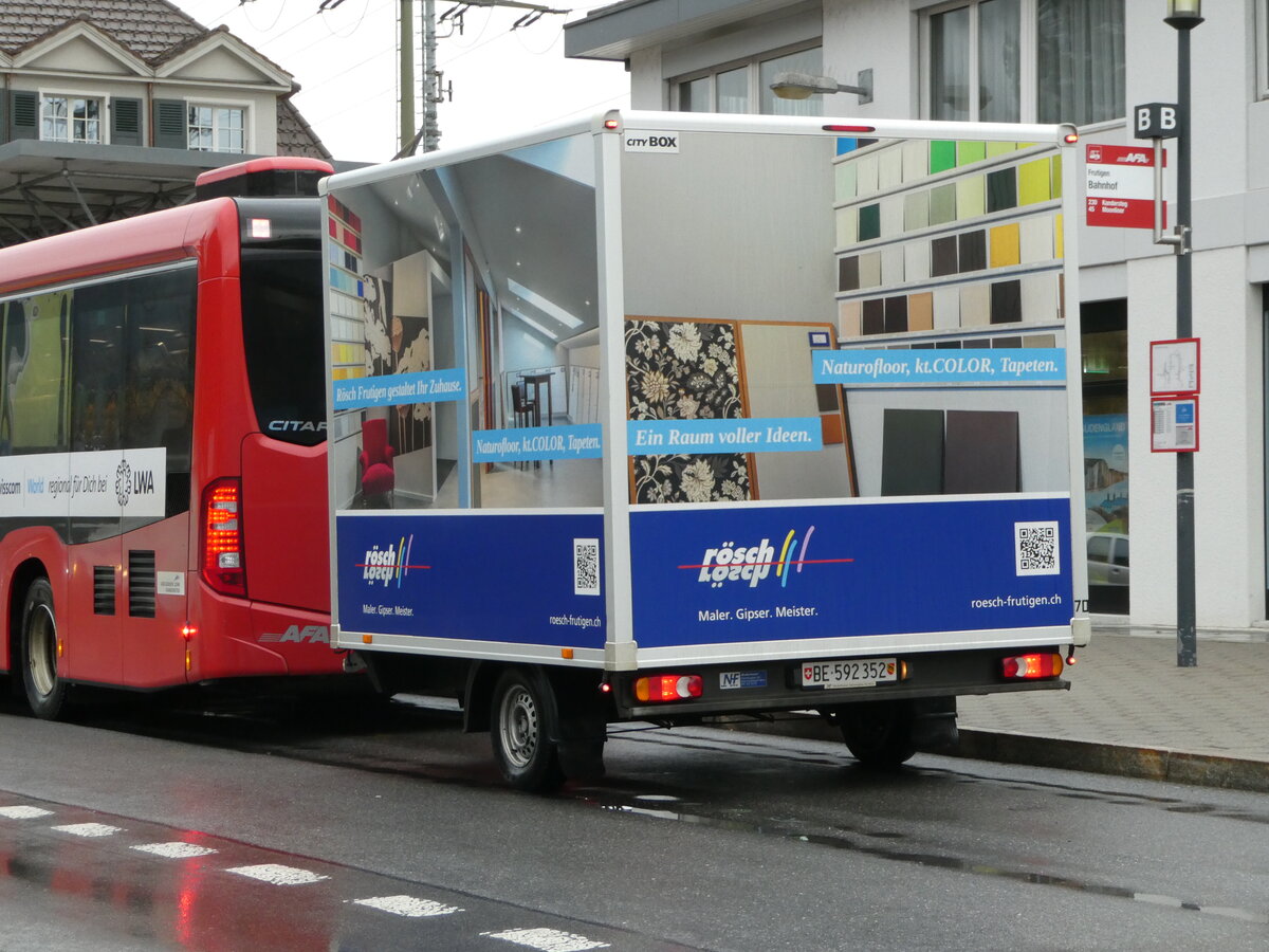 (243'340) - AFA Adelboden - Nr. 70/BE 592'352 - Niederhauser Gep�ckanh�nger am 30. November 2022 beim Bahnhof Frutigen
