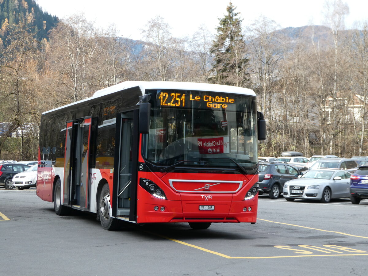 (243'383) - TMR Martigny - Nr. 161/VS 1105 - Volvo am 3. Dezember 2022 beim Bahnhof Le Ch�ble