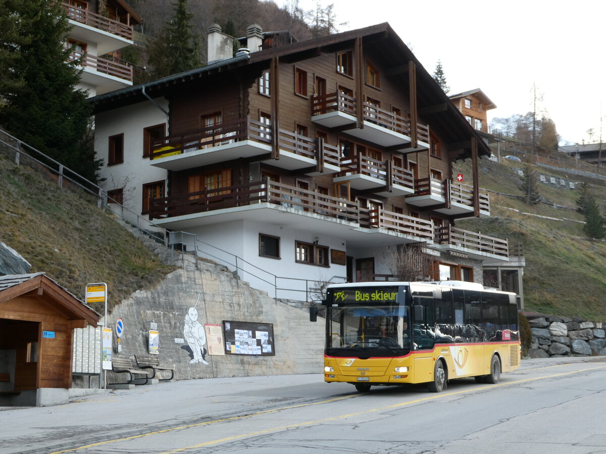 (244'131) - PostAuto Wallis - Nr. 29/VS 205'405 - MAN/G�ppel (ex PostAuto Bern Nr. 215; ex RBS Worblaufen Nr. 215) am 26. Dezember 2022 in St-Luc, Post