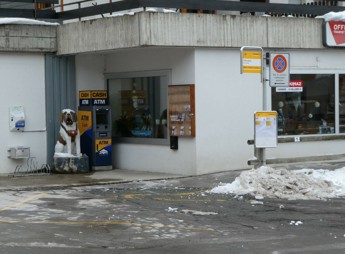 (245'039) - PostAuto-Haltestelle am 14. Januar 2023 in La Tzoumaz, T�l�cabine