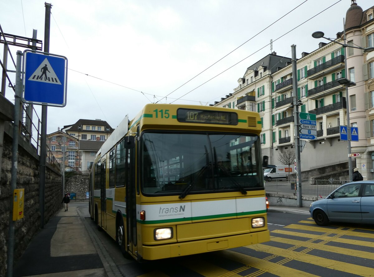 (245'693) - transN, La Chaux-de-Fonds - Nr. 115 - NAW/Hess Gelenktrolleybus (ex TN Neuch�tel Nr. 115) am 2. Februar 2023 beim Bahnhof Neuch�tel
