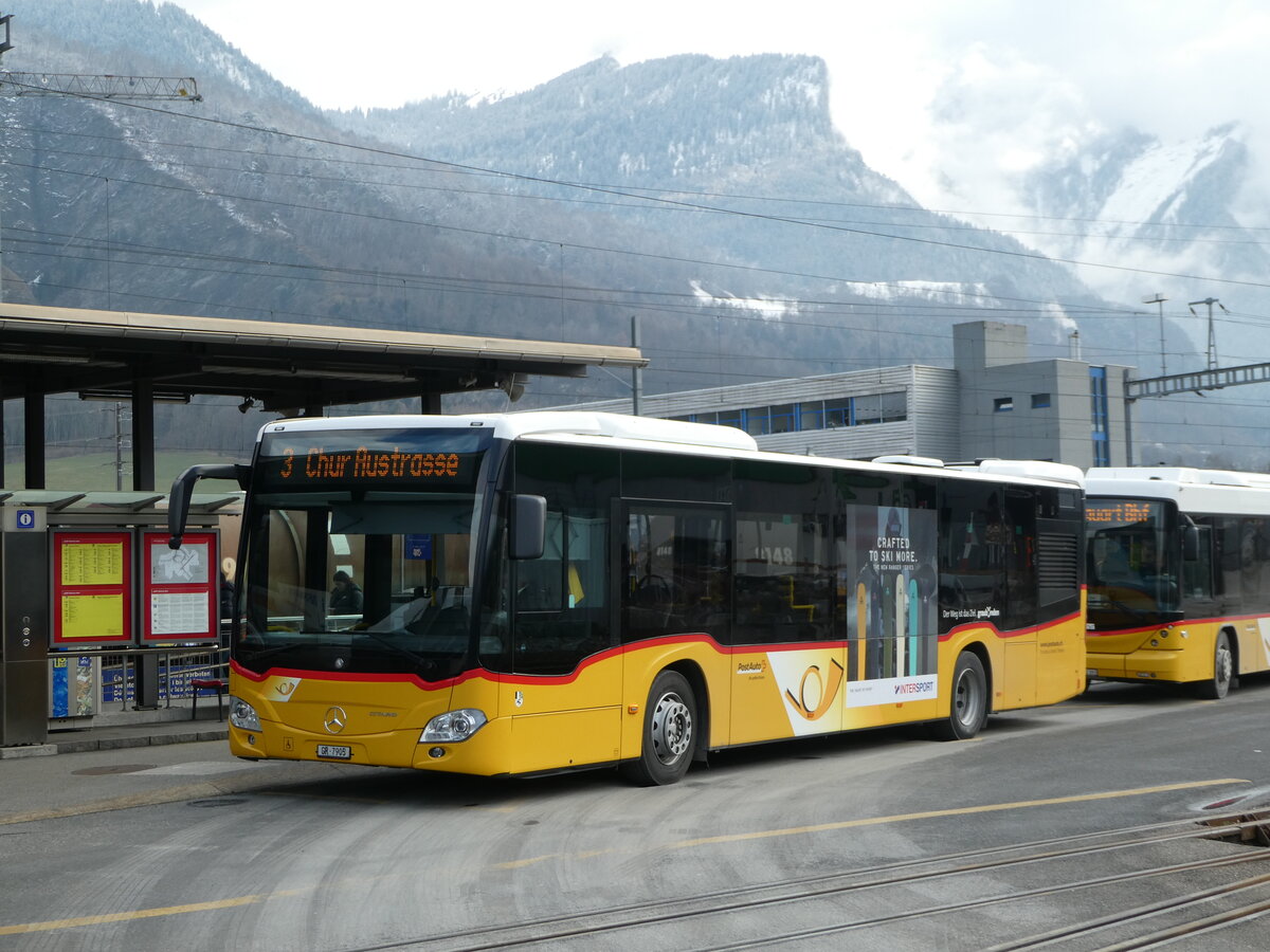 (245'860) - D�nser, Trimmis - GR 7905/PID 11'448 - Mercedes am 6. Februar 2023 beim Bahnhof Untervaz-Trimmis