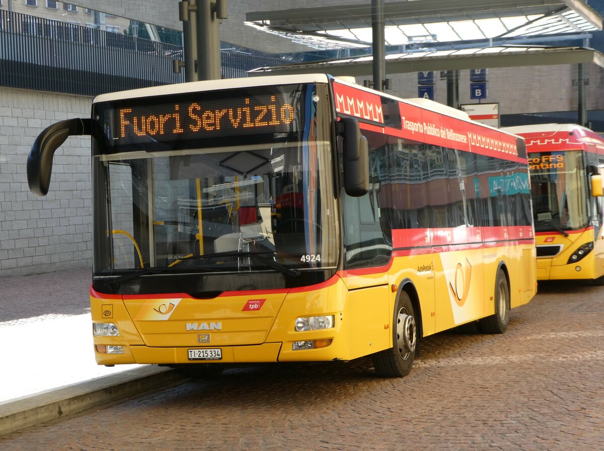 (245'915) - AutoPostale Ticino - TI 215'334/PID 4924 - MAN/G�ppel am 7. Februar 2023 beim Bahnhof Bellinzona