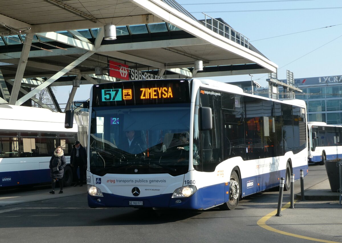(245'977) - Globe-Limo, Gen�ve - Nr. 1980/GE 960'973 - Mercedes am 9. Februar 2023 in Gen�ve, A�roport