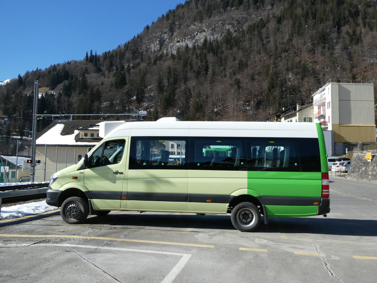 (246'043) - TPC Aigle - Nr. 699/VD 329'248 - Mercedes (ex Nr. CP30/PID 11'000) am 11. Februar 2023 beim Bahnhof Le S�pey