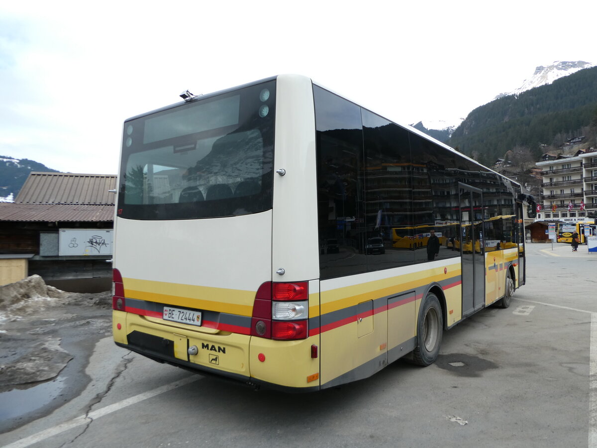 (246'224) - Grindelwaldbus, Grindelwald - Nr. 17/BE 72'444 - MAN/G�ppel (ex STI Thun Nr. 133) am 17. Februar 2023 beim Bahnhof Grindelwald