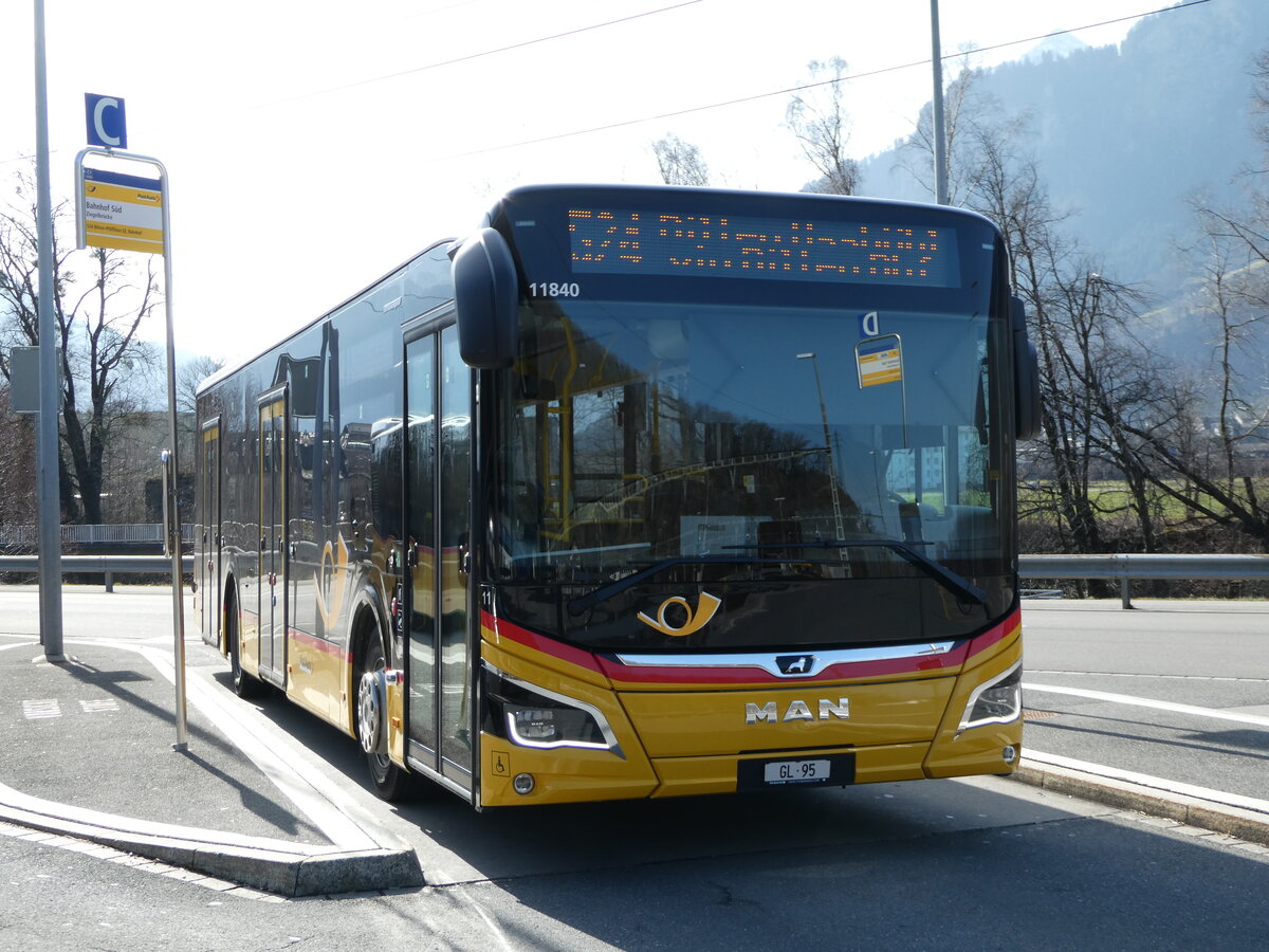 (246'475) - Niederer, Filzbach - Nr. 11/GL 95/PID 11'840 - MAN am 24. Februar 2023 beim Bahnhof Ziegelbr�cke