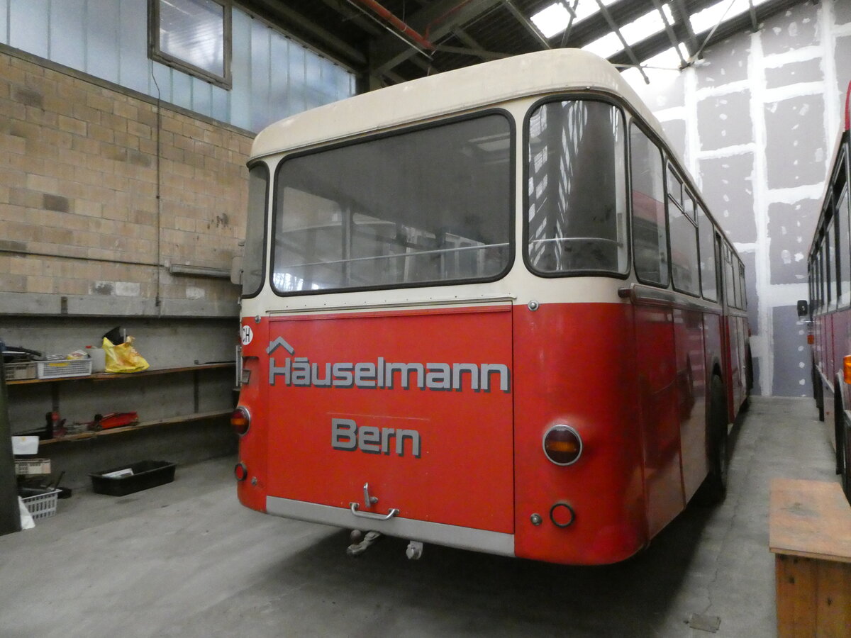 (246'693) - L�thi, R�fenacht - FBW/R&J (ex H�uselmann, Bern Nr. 27; ex AFA Adelboden Nr. 24; ex Steiner, Meikirch Nr. 1) am 26. Februar 2023 in Oberburg, Ziegelgut 