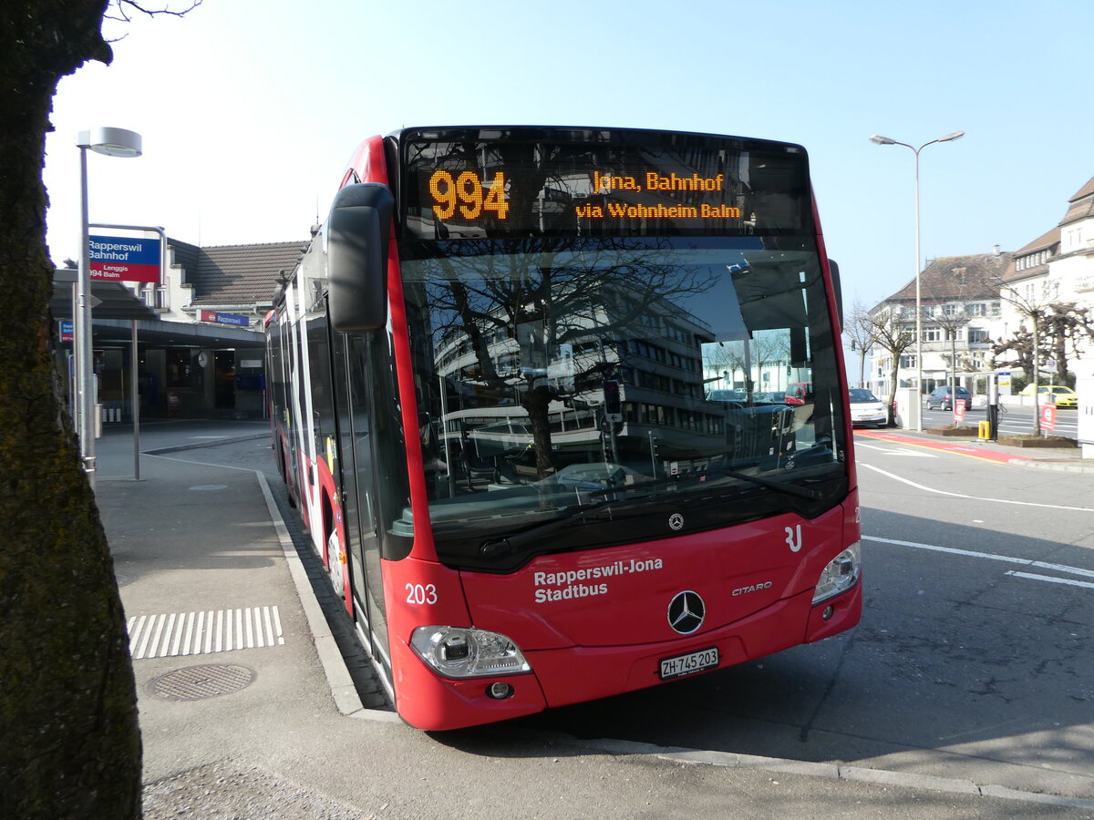 (246'831) - VZO Gr�ningen - Nr. 203/ZH 745'203 - Mercedes am 4. M�rz 2023 beim Bahnhof Rapperswil
