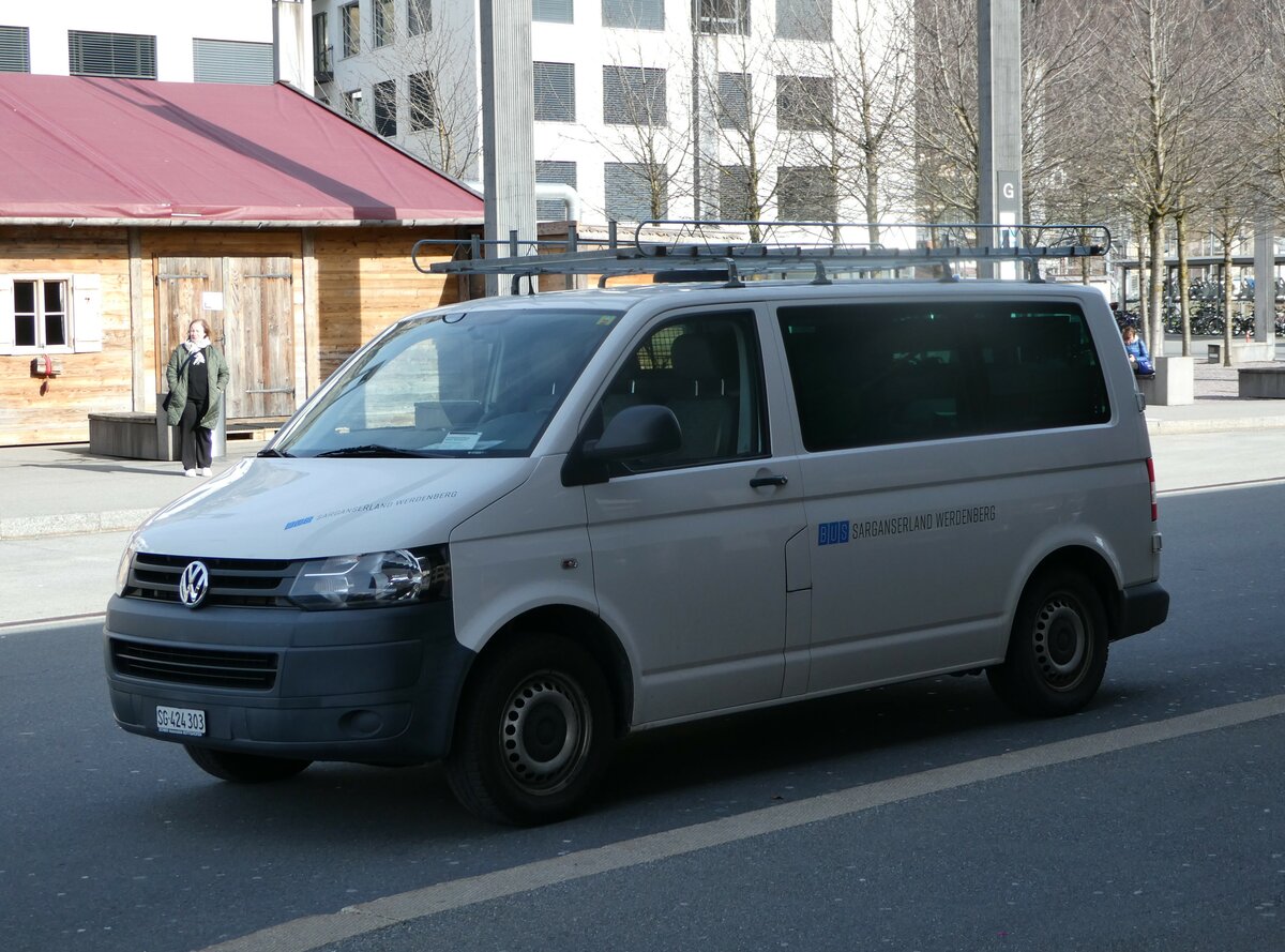 (247'294) - BSW Sargans - Nr. 144/SG 424'303 - VW am 17. M�rz 2023 beim Bahnhof Sargans