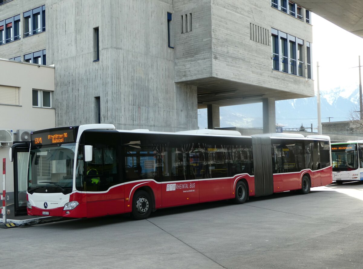 (247'303) - RTB Altst�tten - Nr. 921/SG 482'217 - Mercedes (ex Wiener Linien, A-Wien Nr. 8725) am 17. M�rz 2023 beim Bahnhof Buchs