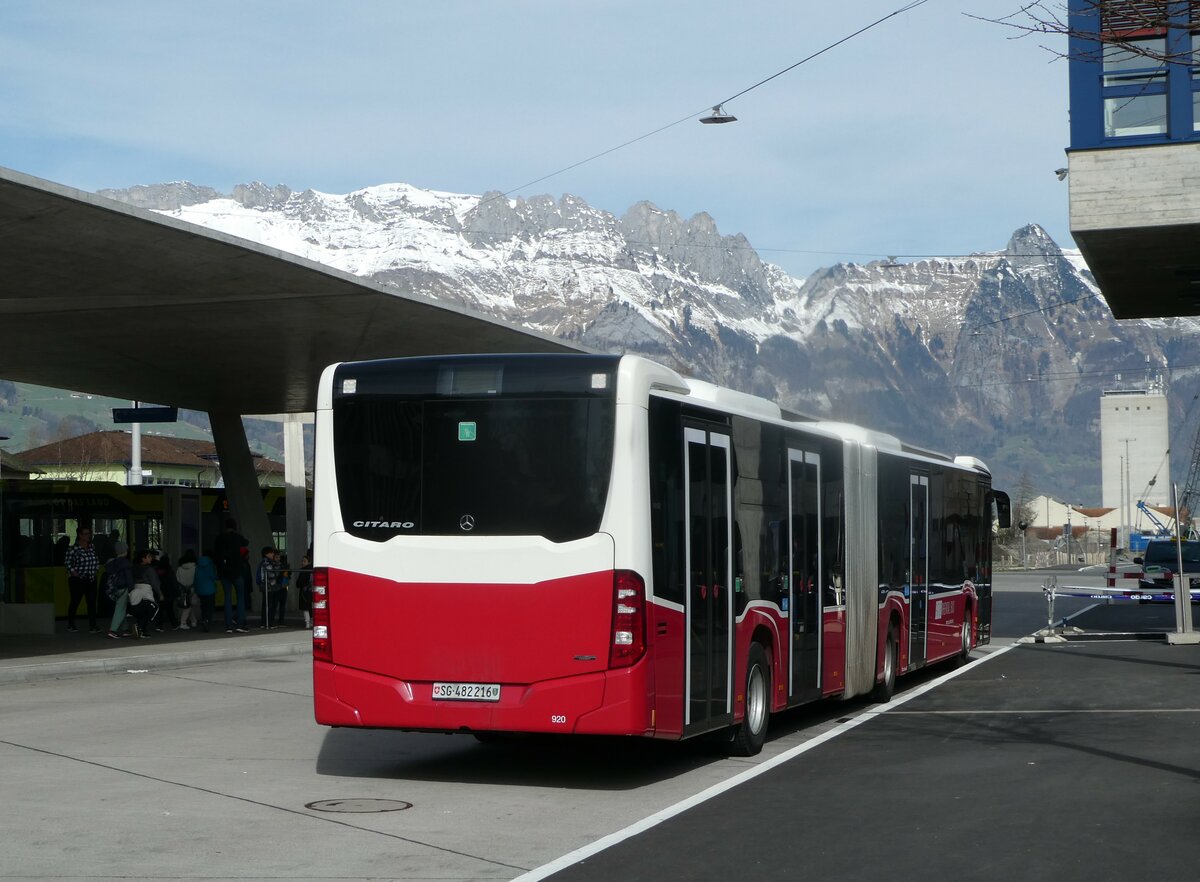 (247'310) - RTB Altst�tten - Nr. 920/SG 482'216 - Mercedes (ex Wiener Linien, A-Wien Nr. 8724) am 17. M�rz 2023 beim Bahnhof Buchs