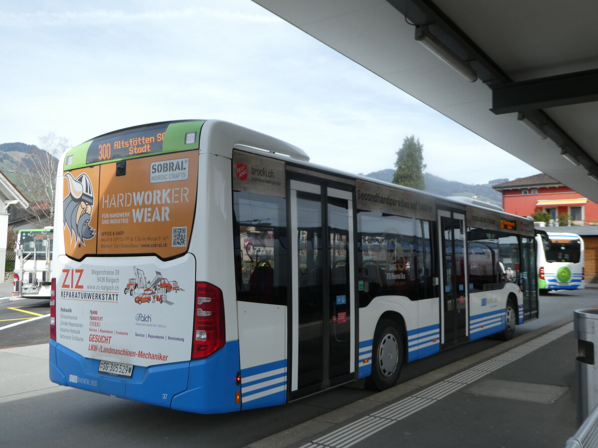 (247'317) - RTB Altst�tten - Nr. 37/SG 305'529 - Mercedes am 17. M�rz 2023 beim Bahnhof Altst�tten