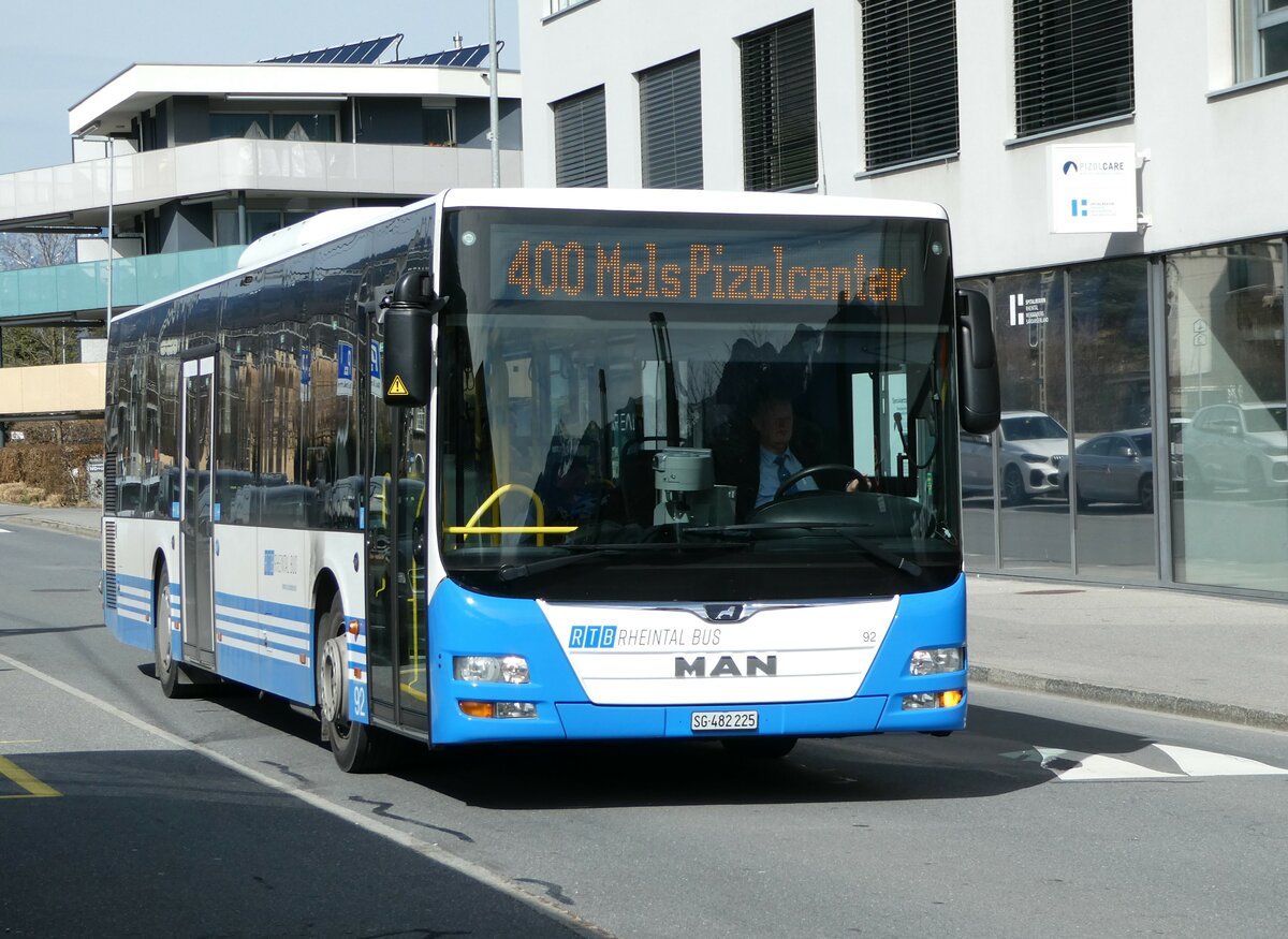 (247'487) - RTB Altst�tten - Nr. 92/SG 482'225 - MAN (ex PostBus/A BD 15'335) am 21. M�rz 2023 beim Bahnhof Sargans