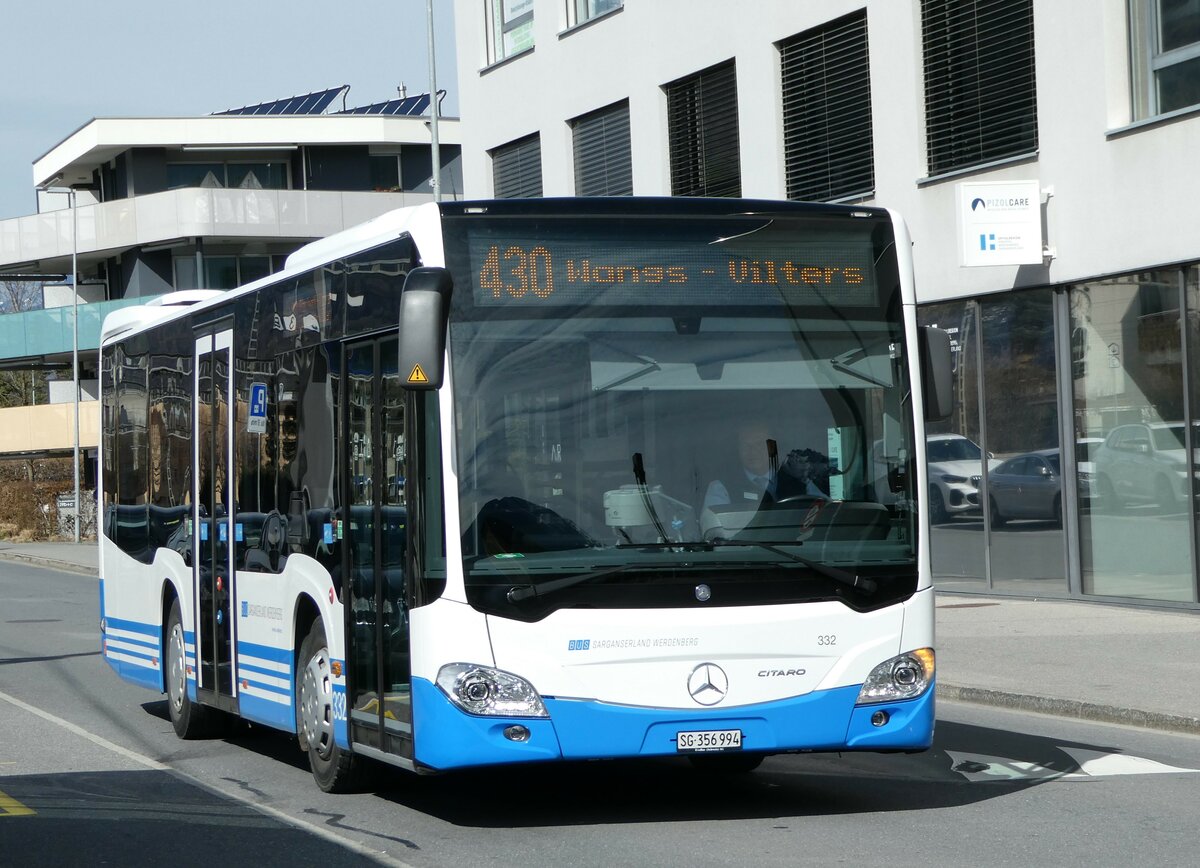 (247'490) - BSW Sargans - Nr. 332/SG 356'994 - Mercedes am 21. M�rz 2023 beim Bahnhof Sargans