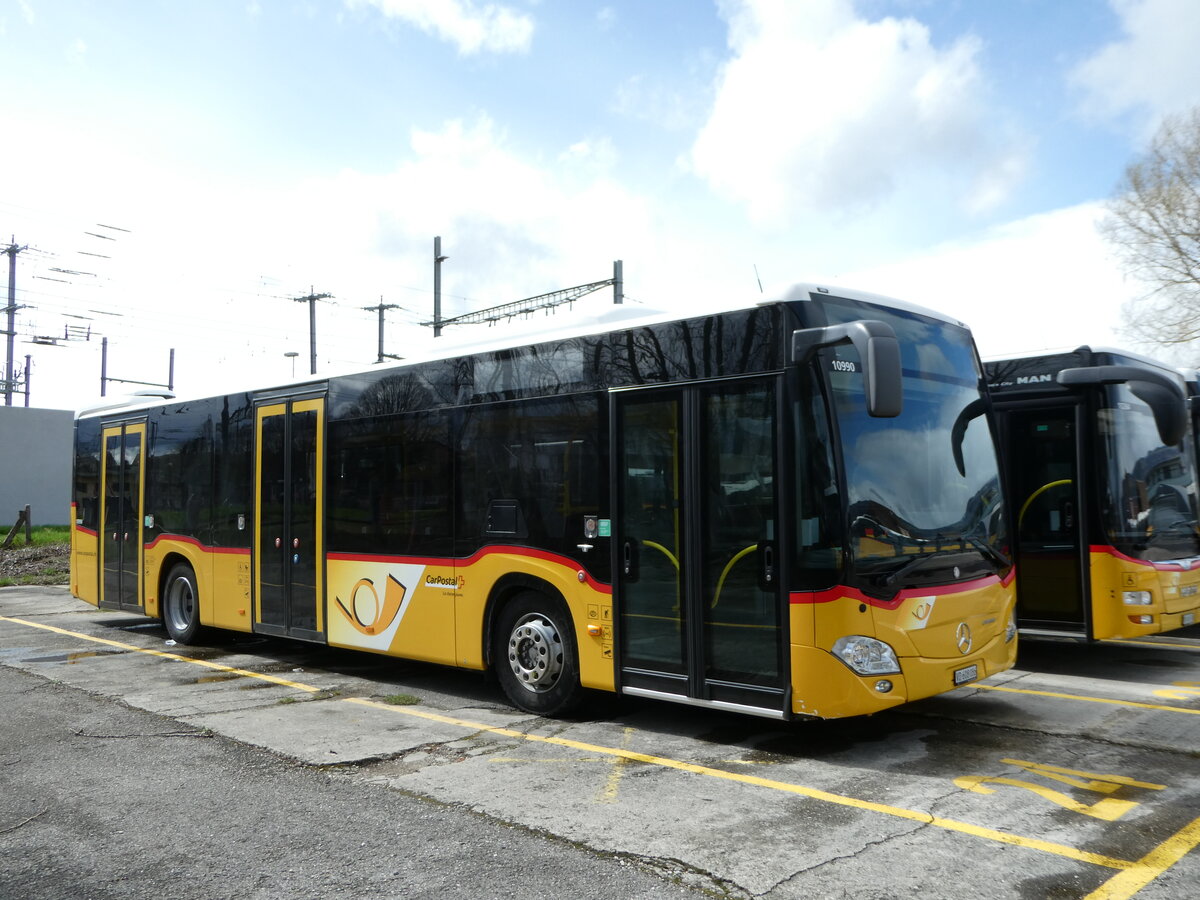 (247'648) - CarPostal Ouest - VD 608'086/PID 10'990 - Mercedes (ex JU 43'870) am 25. M�rz 2023 in Yverdon, Garage