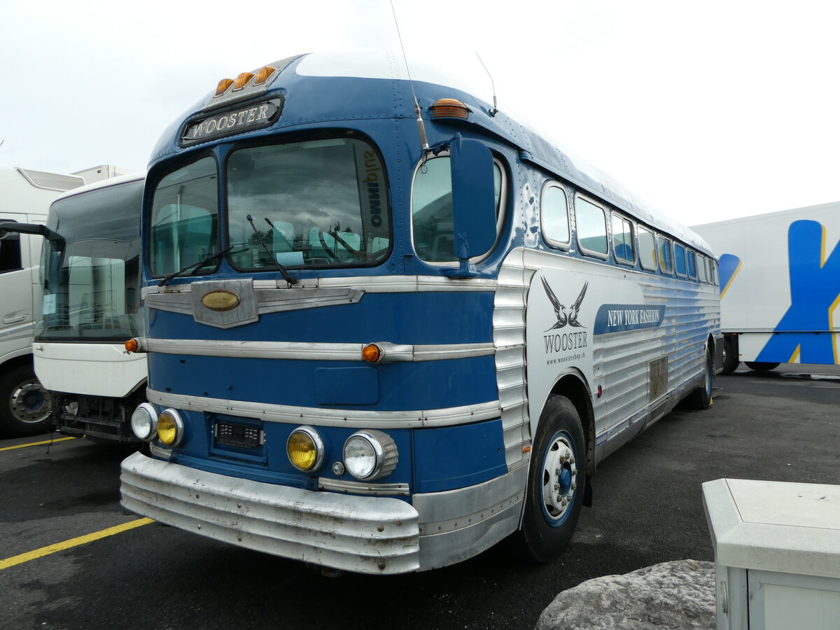 (247'701) - Wooster, Z�rich - GMC (ex Northland Greyhound Lines, USA-Minneapolis Nr. N796) am 25. M�rz 2023 in Kerzers, Interbus