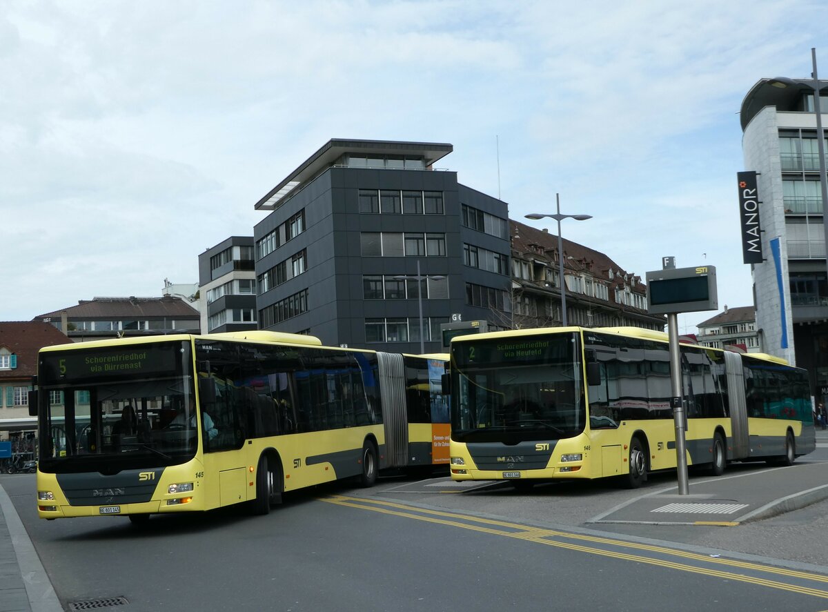 (247'833) - STI Thun - Nr. 145/BE 801'145 + Nr. 146/BE 801'146 - MAN am 29. M�rz 2023 beim Bahnhof Thun
