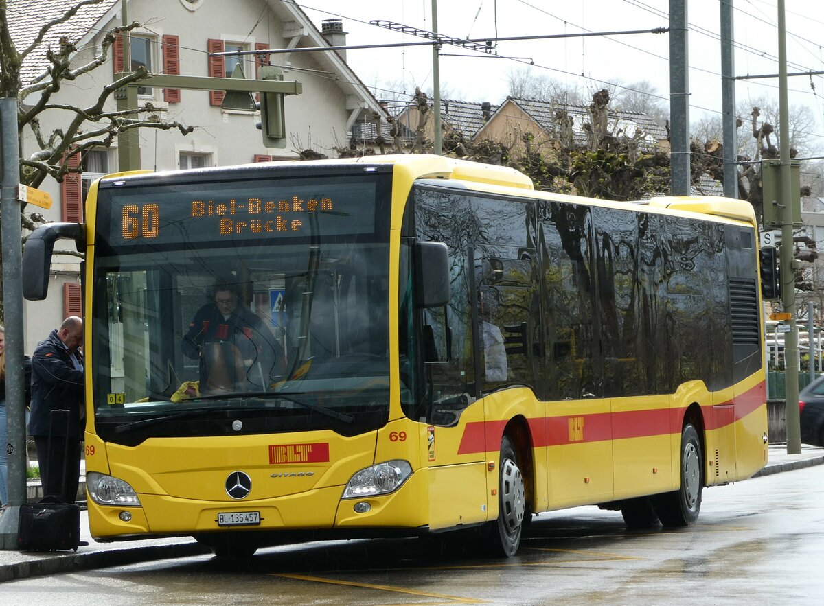 (247'877) - BLT Oberwil - Nr. 69/BL 135'457 - Mercedes am 30. M�rz 2023 in Bottmingen, Schloss