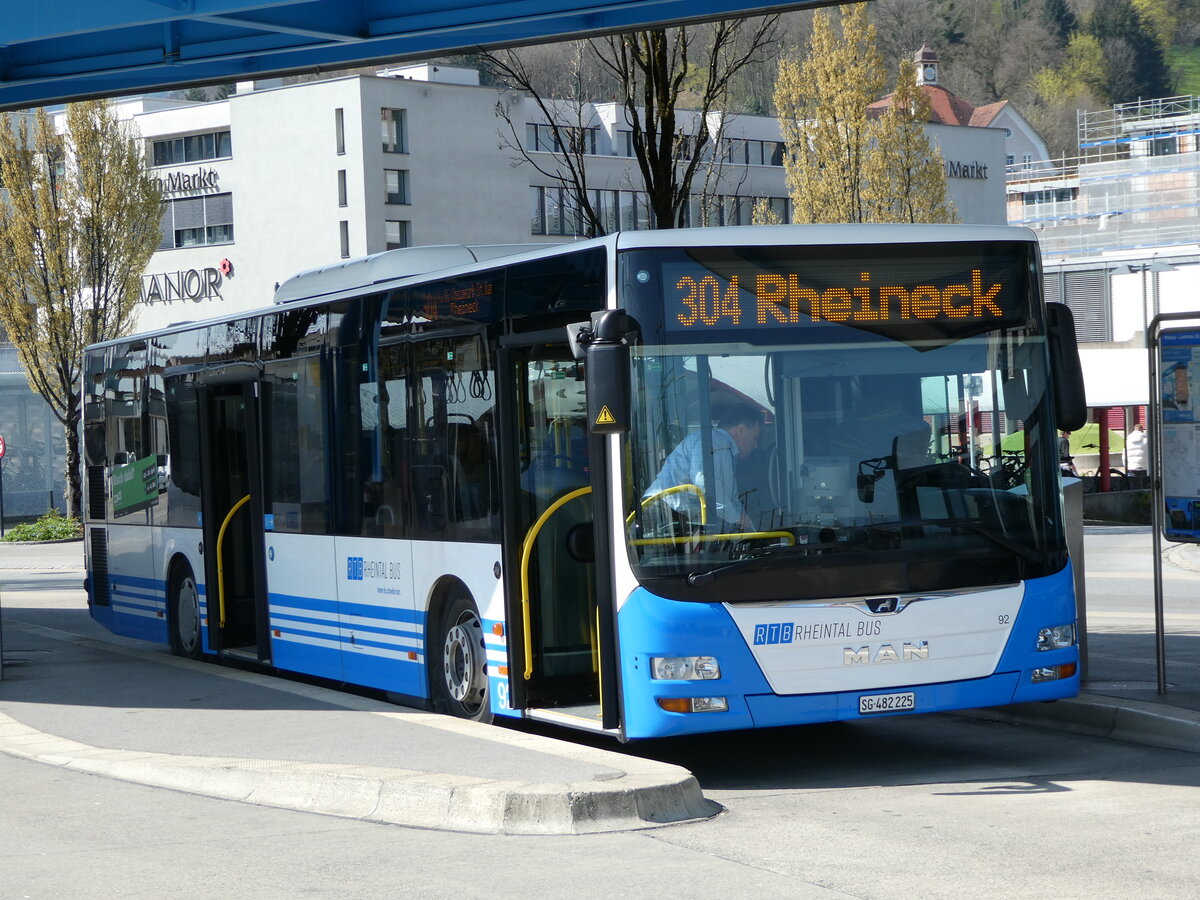 (248'107) - RTB Altst�tten - Nr. 92/SG 482'225 - MAN (ex PostBus/A BD 15'335) am 6. April 2023 beim Bahnhof Heerbrugg