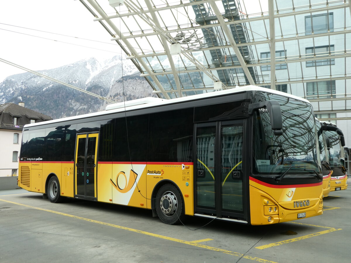 (248'551) - PostAuto Graub�nden - GR 170'435/PID 11'311 - Iveco am 15. April 2023 in Chur, Postautostation
