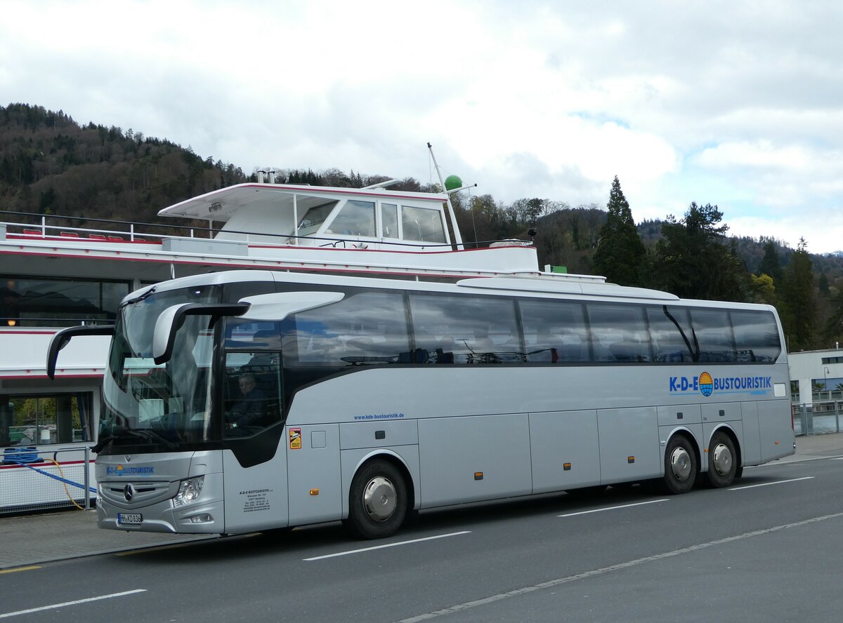(248'747) - Aus Deutschland: K-D-E Bustouristik, Hamburg - HH-KD 836 - Mercedes am 17. April 2023 bei der Schiffl�ndte Thun