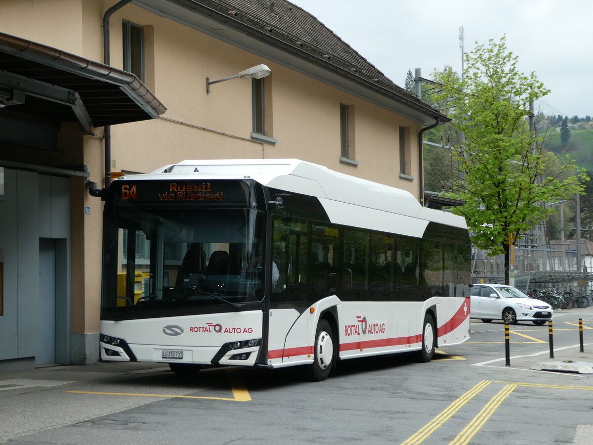 (249'311) - ARAG Ruswil - Nr. 56/LU 252'737 - Solaris am 30. April 2023 beim Bahnhof Wolhusen