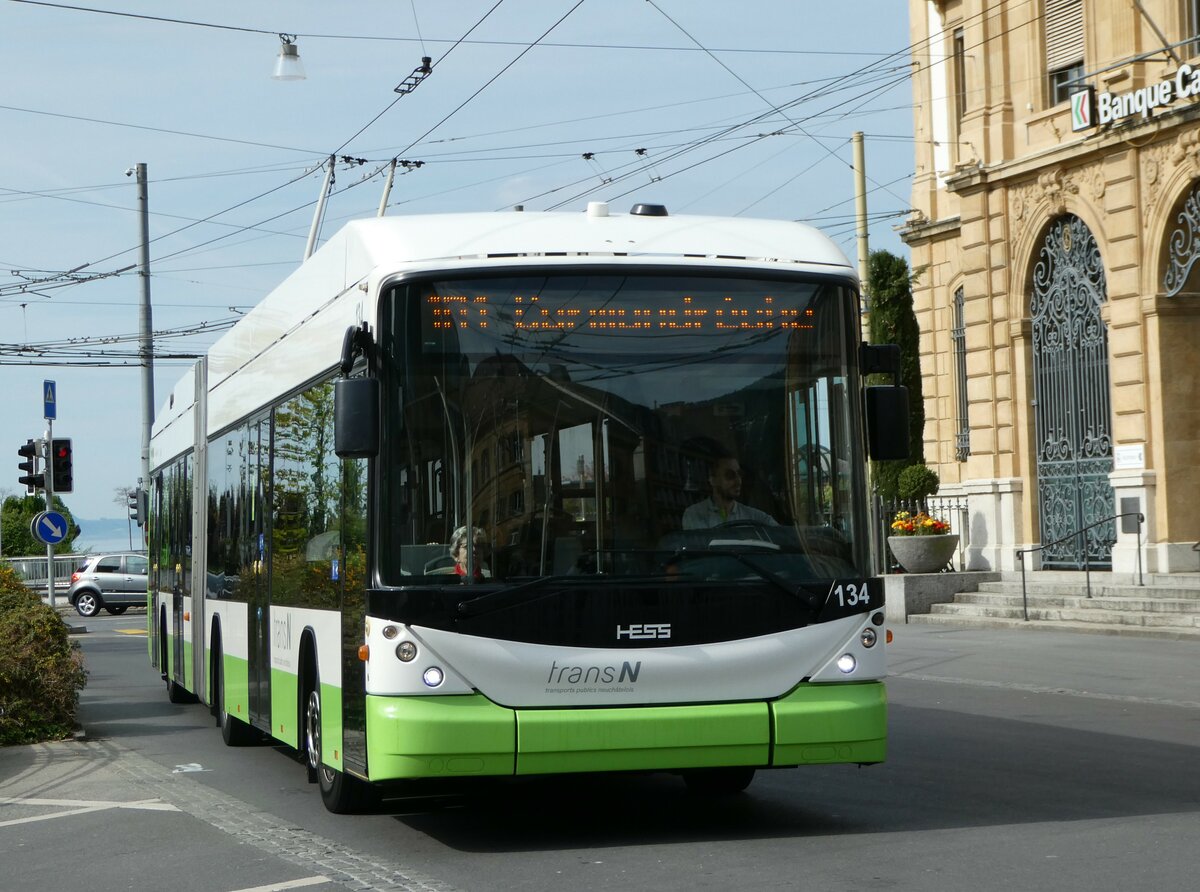 (249'576) - transN, La Chaux-de-Fonds - Nr. 134 - Hess/Hess Gelenktrolleybus (ex TN Neuch�tel Nr. 134) am 5. Mai 2023 in Neuch�tel, Place Pury