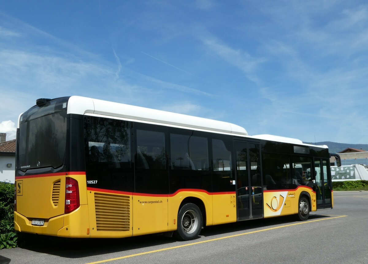 (249'641) - CarPostal Ouest - VD 2704/PID 10'527 - Mercedes (ex TPB, S�deilles) am 5. Mai 2023 in Yverdon, Garage