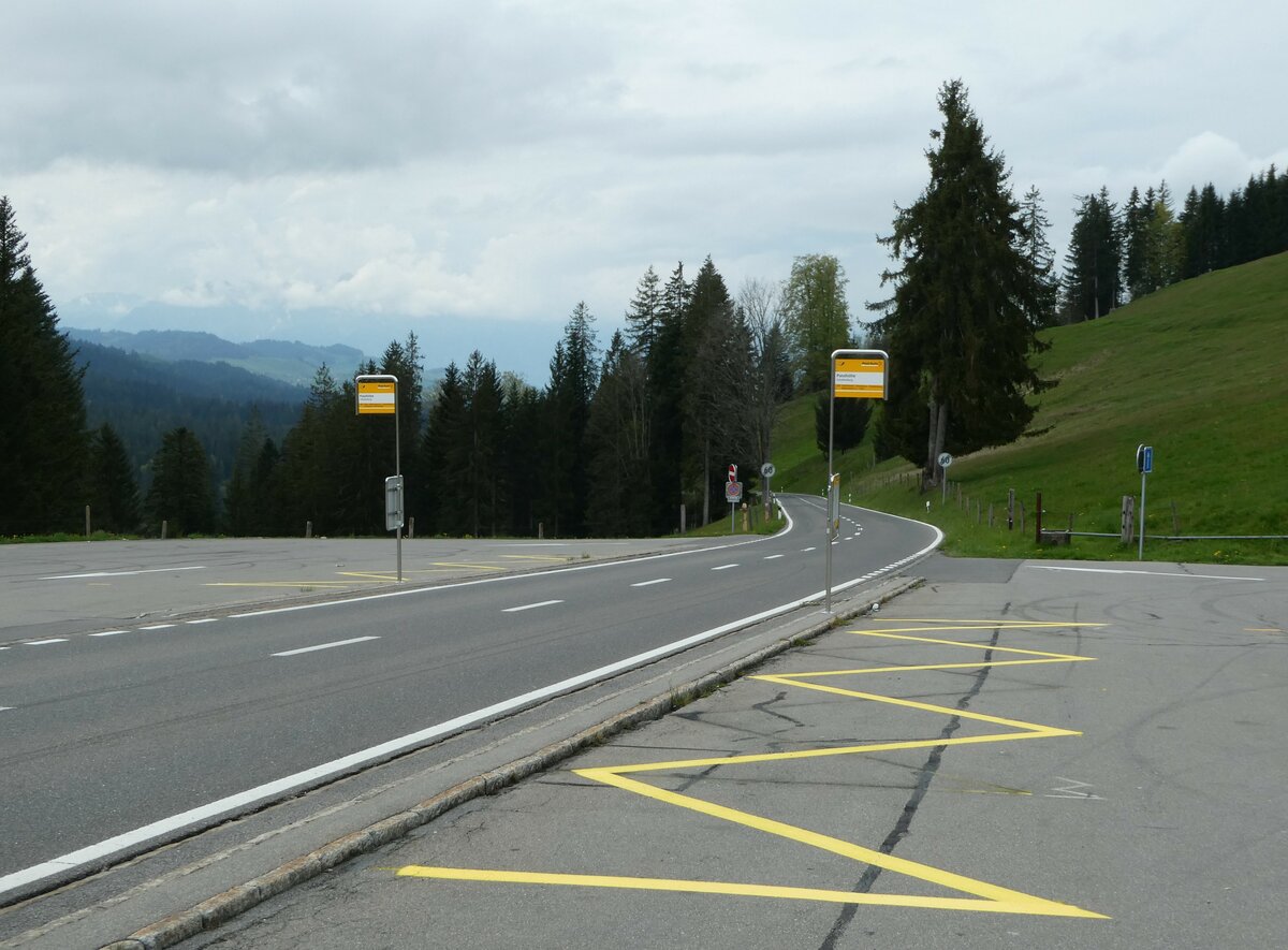(249'822) - PostAuto-Haltestellen am 7. Mai 2023 in Schallenberg, Passh�he