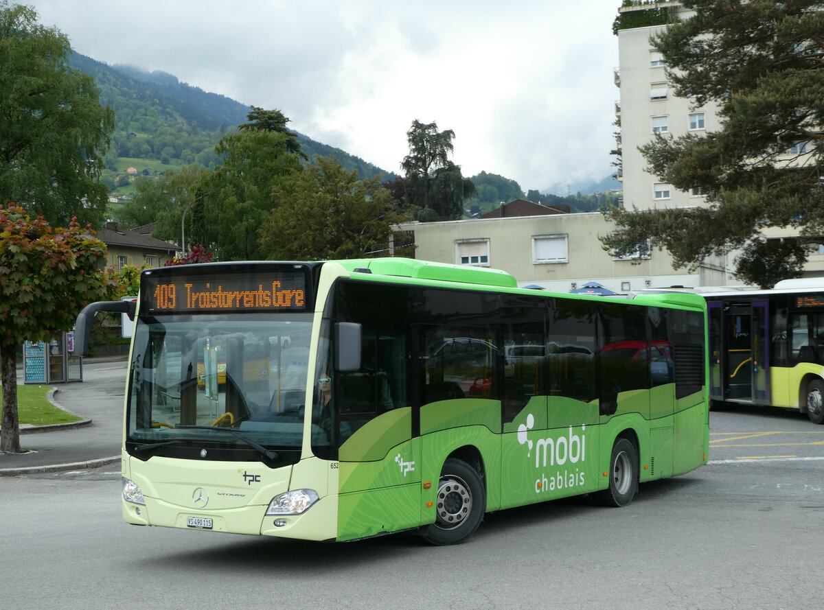 (249'981) - TPC Aigle - Nr. 652/VS 490'115 - Mercedes (ex Bayerische Schl�sser, G�rten + Seen, D-M�nchen) am 13. Mai 2023 beim Bahnhof Monthey CFF