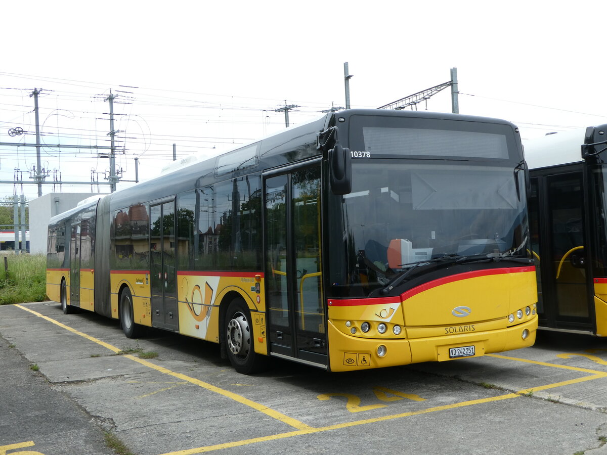(250'171) - CarPostal Ouest - VD 242'251/PID 10'378 - Solaris (ex TPB, S�deilles) am 18. Mai 2023 in Yverdon, Garage