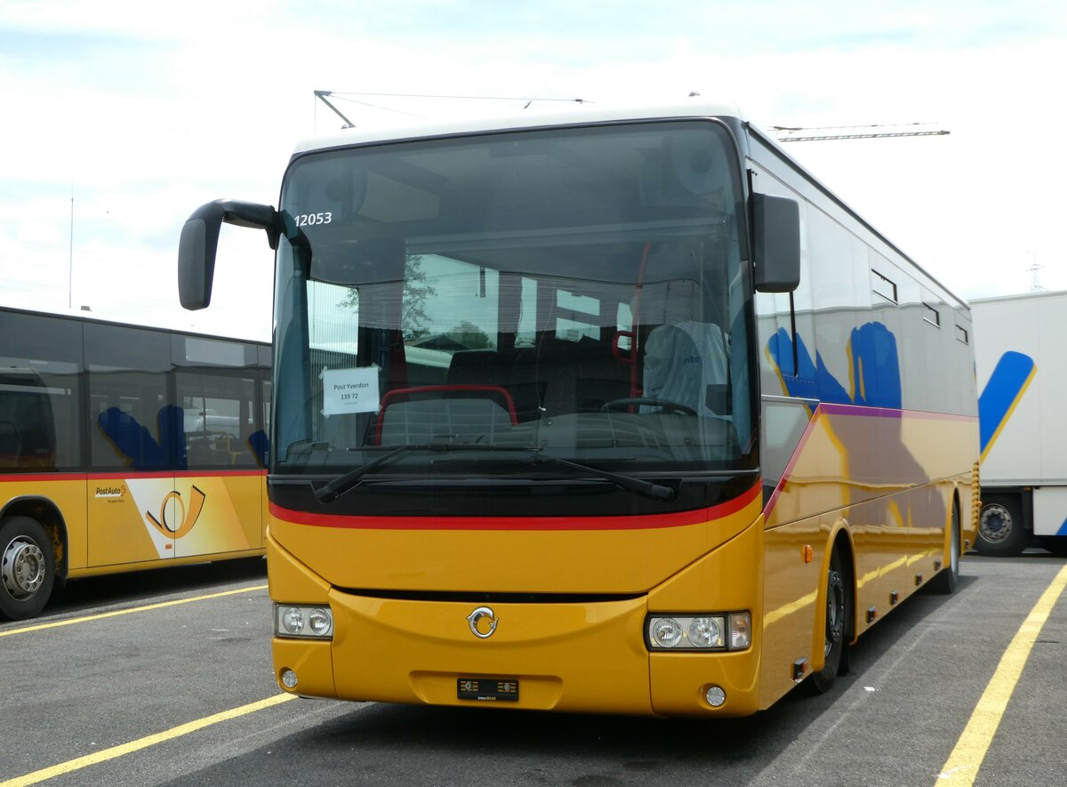 (250'220) - CarPostal Ouest - PID 12'053 - Irisbus (ex Ballestraz, Gr�ne) am 18. Mai 2023 in Kerzers, Interbus