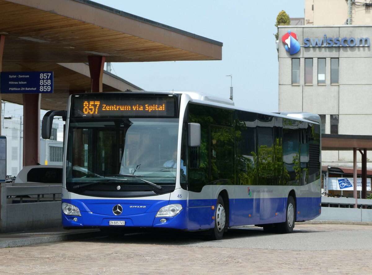 (250'332) - VZO Gr�ningen - Nr. 45/ZH 885'745 - Mercedes am 21. Mai 2023 beim Bahnhof Wetzikon
