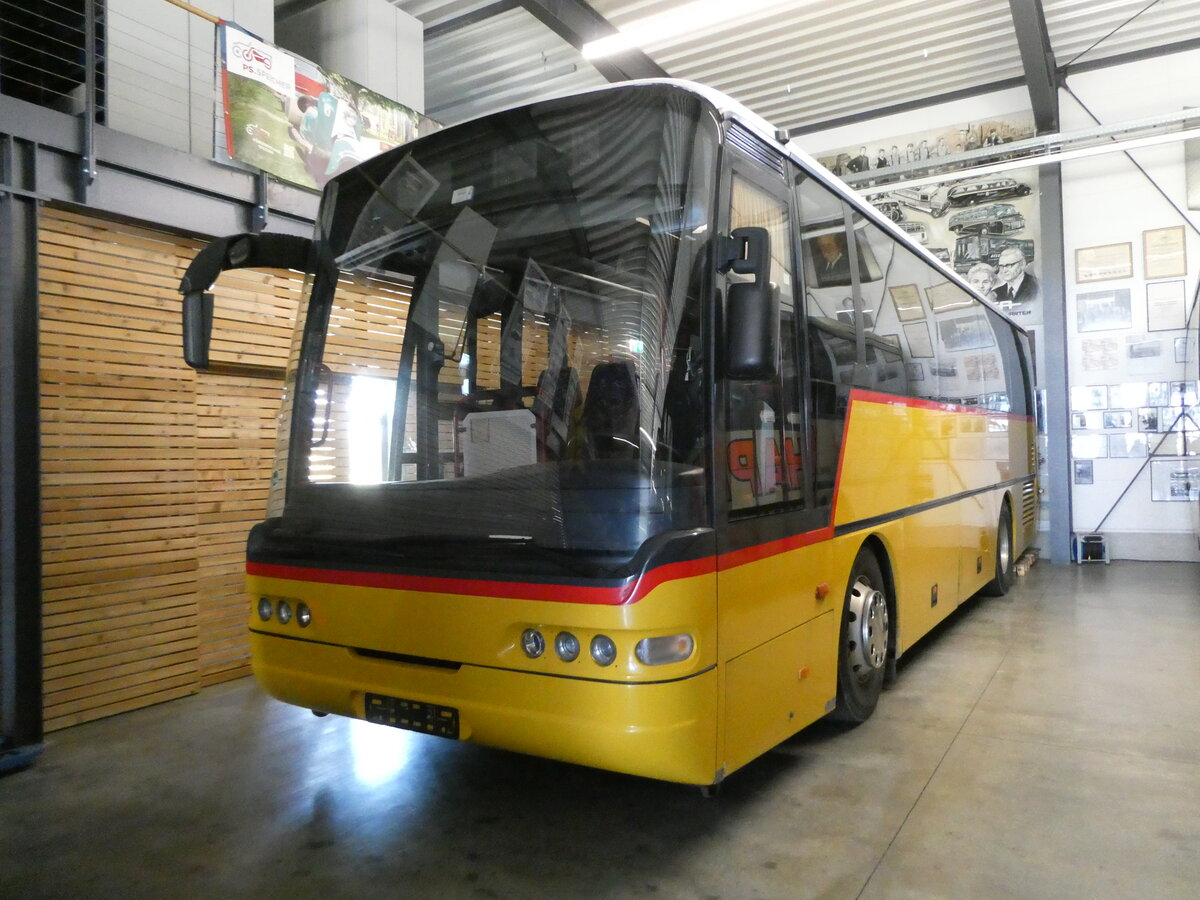 (250'984) - Auw�rter, Pilsting - Neoplan (ex Richter, Oberammergau; ex Balzarolo, CH-Poschiavo PID 3363; ex PostAuto Graub�nden/CH) am 4. Juni 2023 in Pilsting, Auw�rter Automobil-Park 