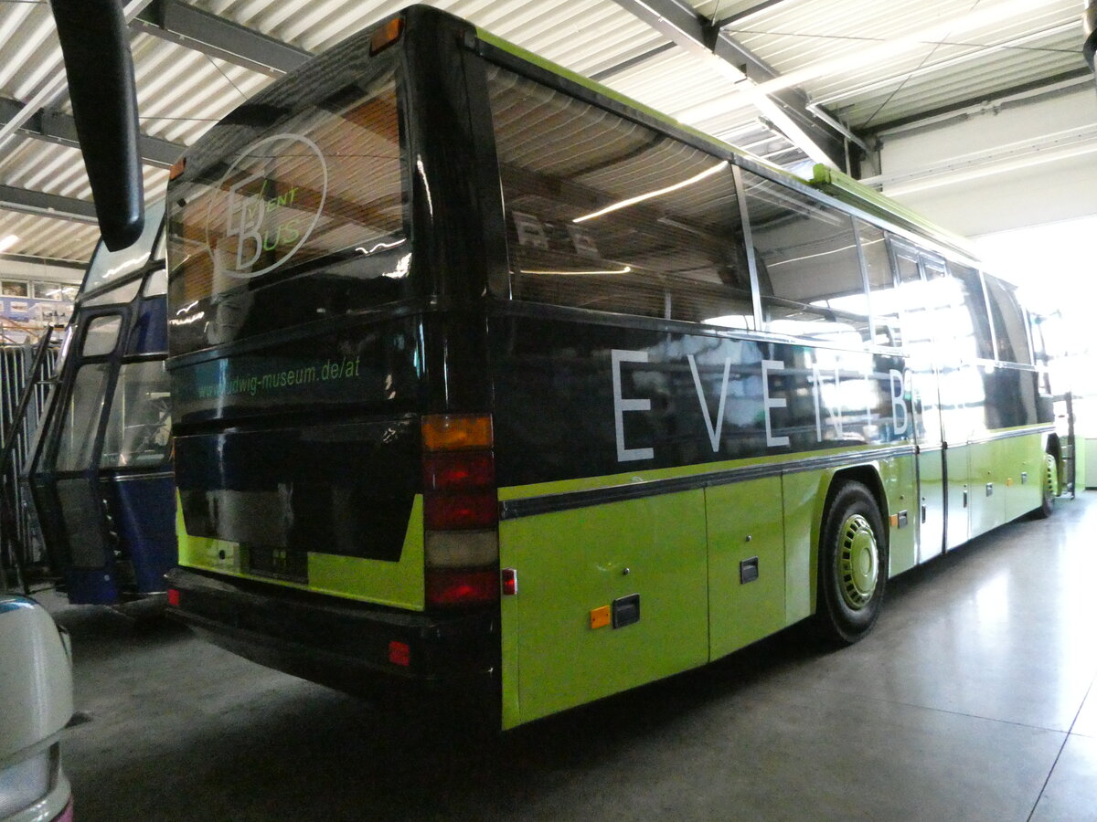 (250'989) - Museum Ludwig, K�ln (Auw�rter) - Neoplan am 4. Juni 2023 in Pilsting, Auw�rter Automobil-Park