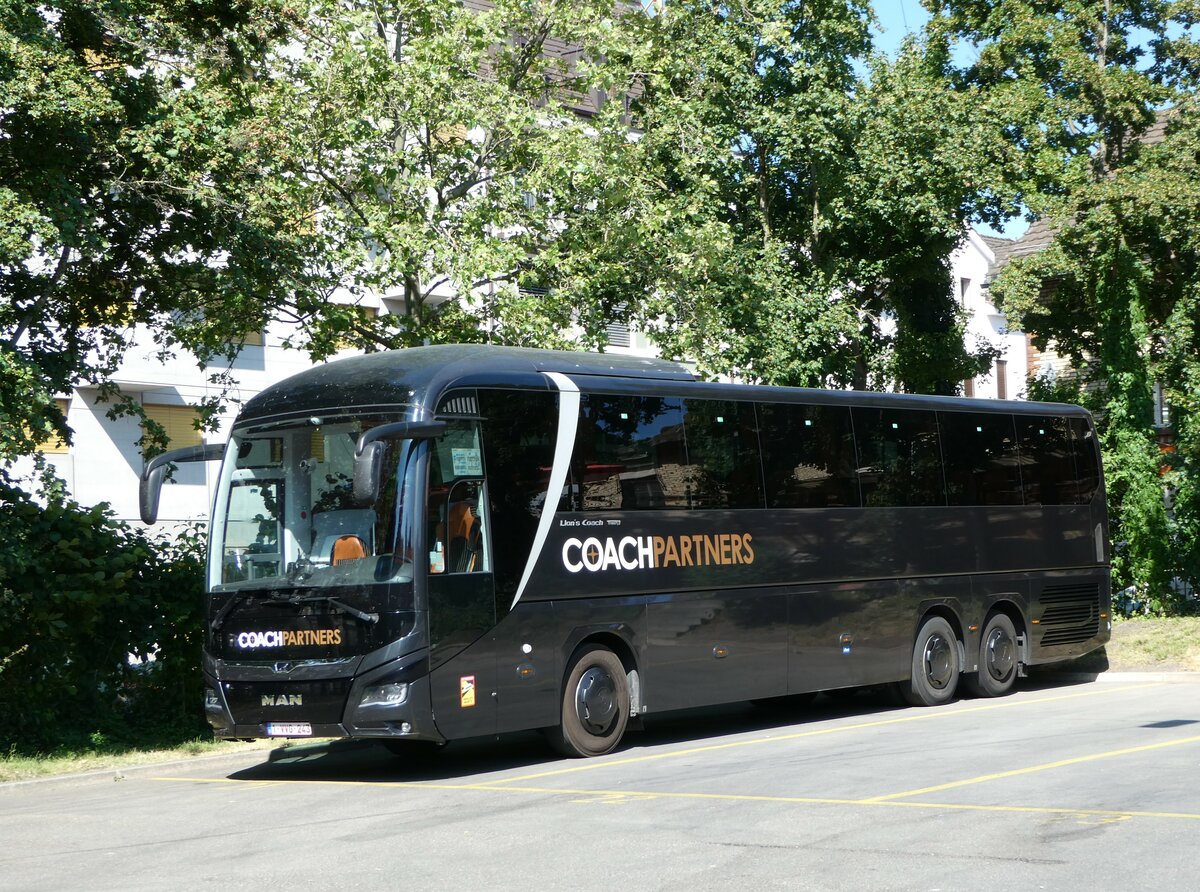 (251'410) - Aus Belgien: Coach Partners - 1-VVG-243 - MAN am 13. Juni 2023 in Z�rich, Sihlquai