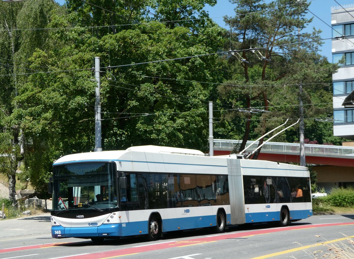 (251'453) - VBZ Z�rich - Nr. 148 - Hess/Hess Gelenktrolleybus am 13. Juni 2023 in Z�rich, Bucheggplatz